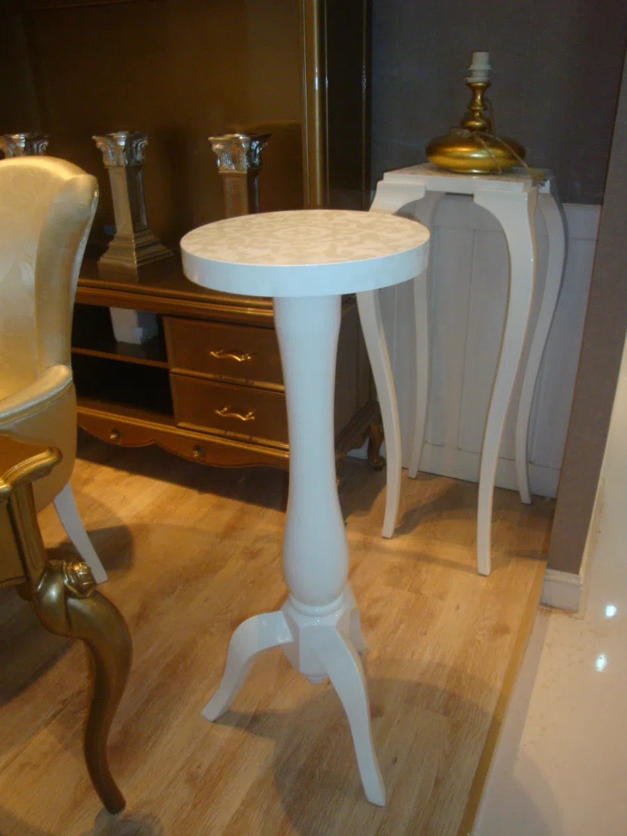 Tables, consoles and tabletops DSC01603