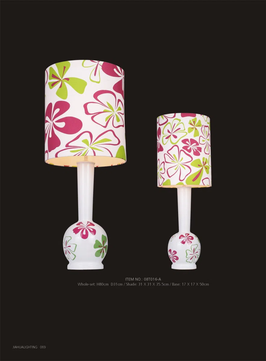 Candle holders and candelabras p069