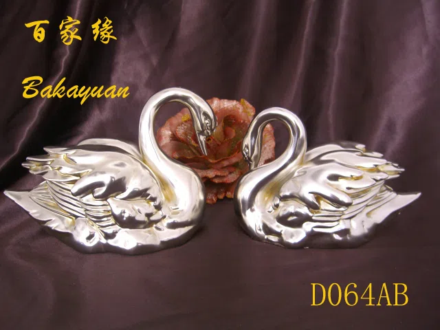 Статуэтки и скульптурный декор D064