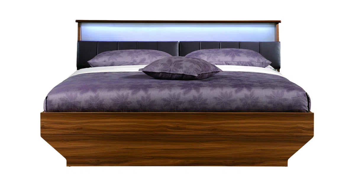Beds and bedrooms B1051-1