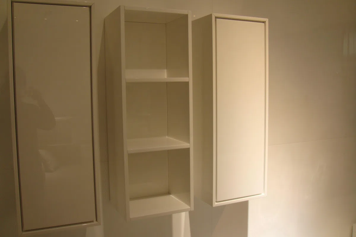 Cabinets, dressers and shelves E02BEB506D39