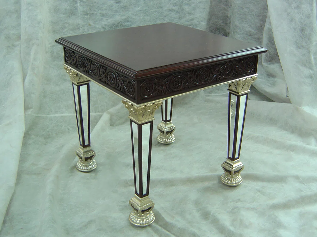 Tables, consoles and tabletops VH-TE8122
