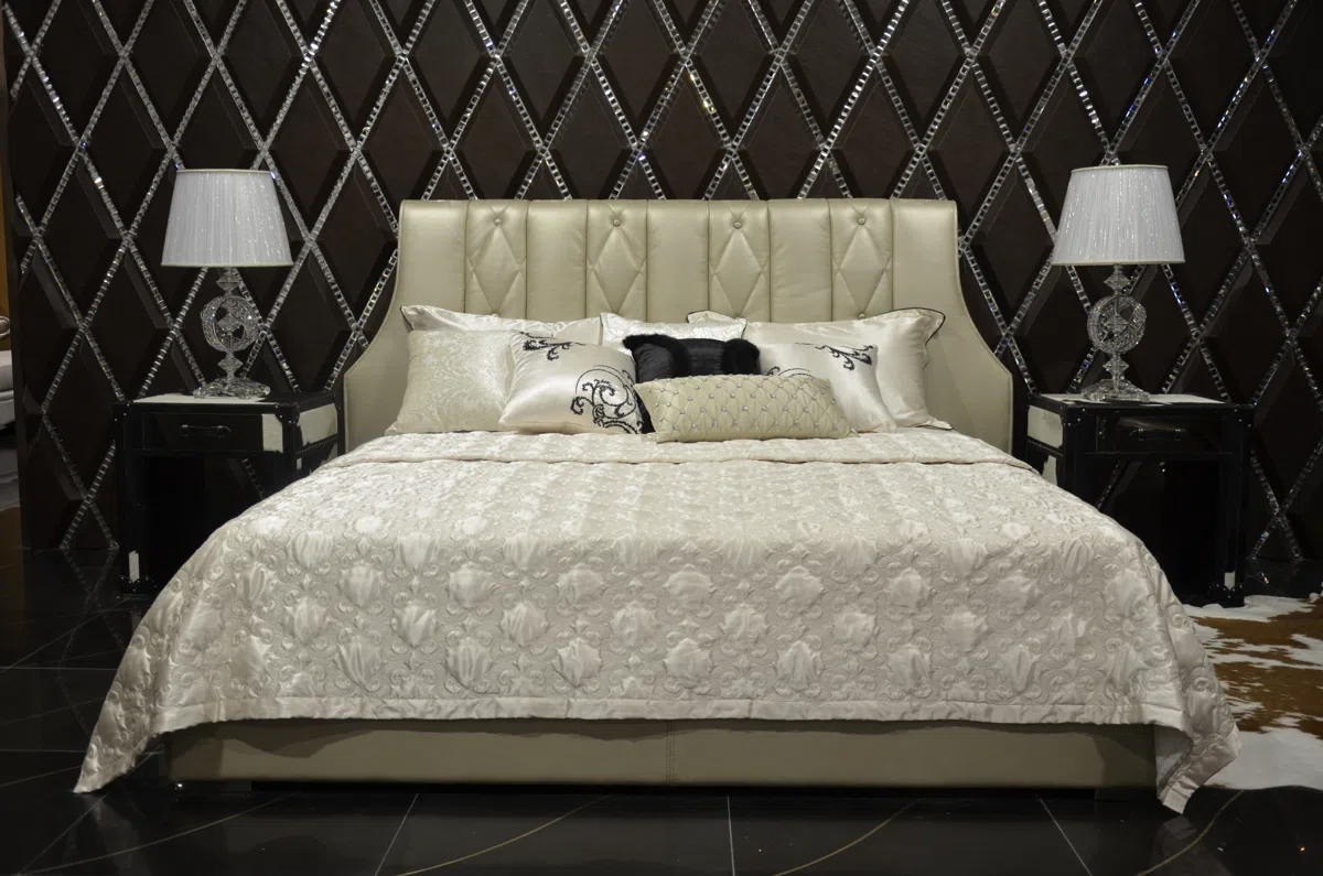Beds and bedrooms E060F23182E8