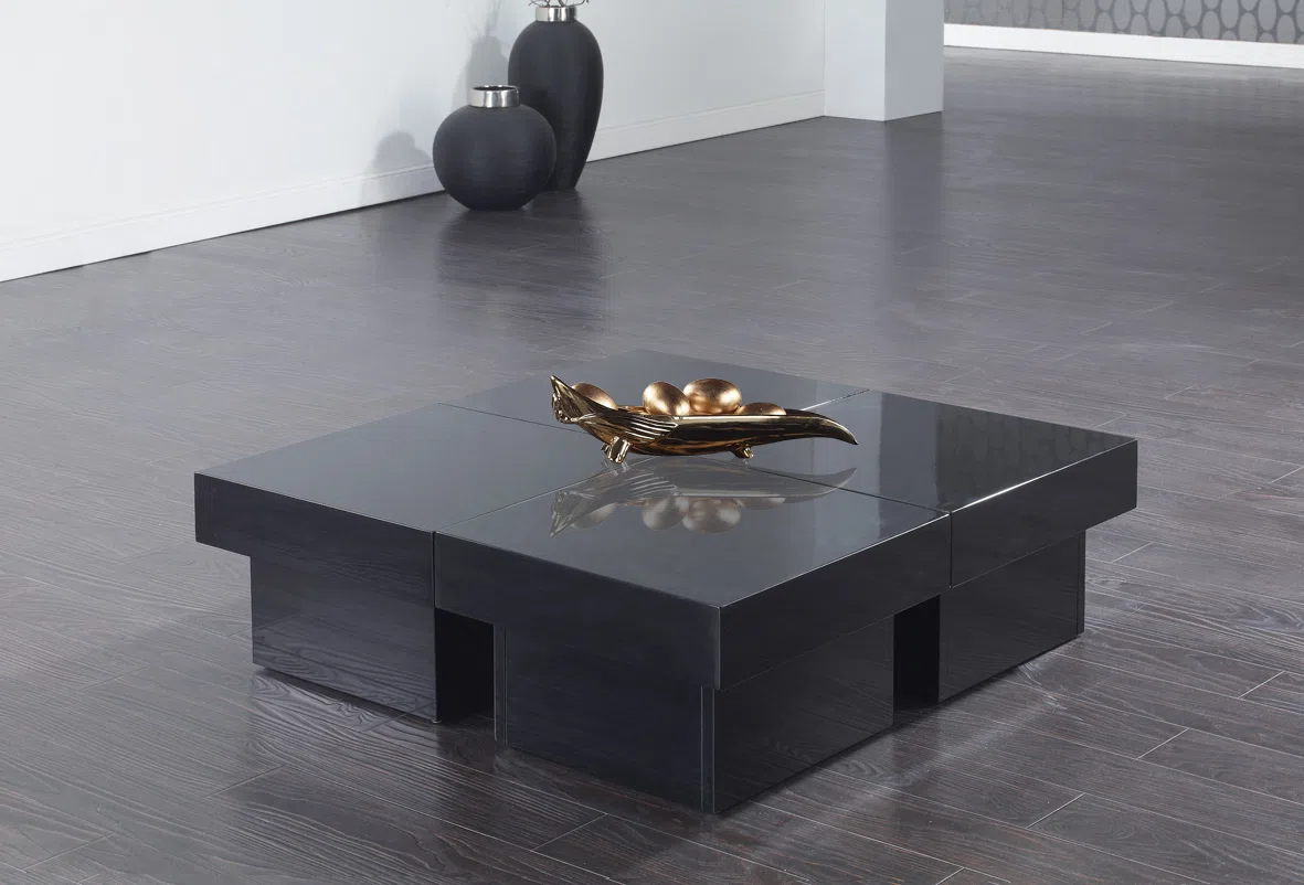Tables, consoles and tabletops 723