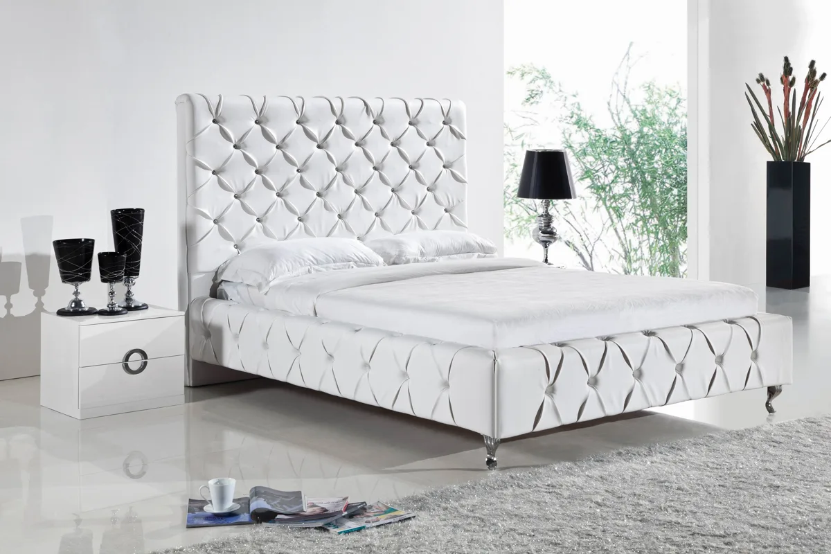 Beds and bedrooms E154B8D5EBB7