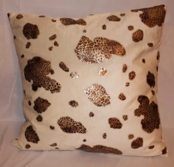 Textiles, curtains and cushions 023