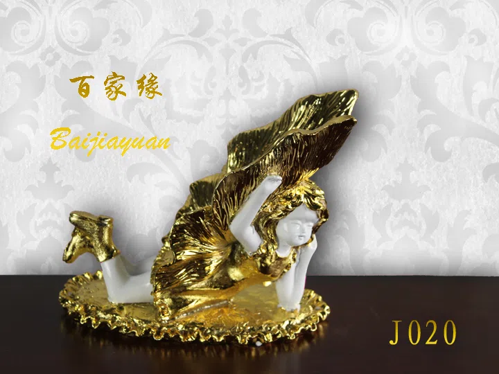 Статуэтки и скульптурный декор J020