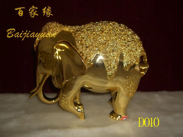 Статуэтки и скульптурный декор D010