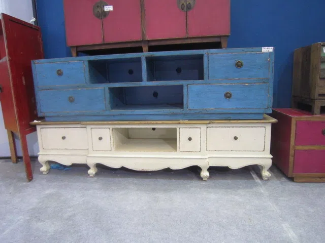 Cabinets, dressers and shelves G-405