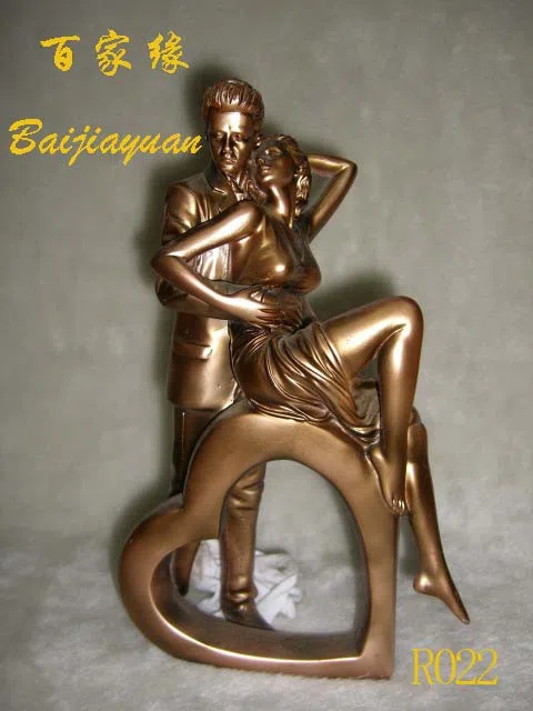 Статуэтки и скульптурный декор R022