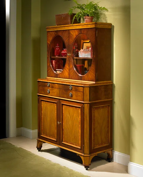 Cabinets, dressers and shelves 1037