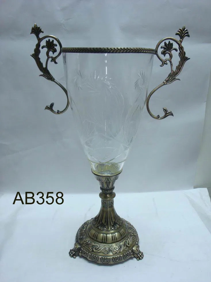 Candle holders and candelabras AB358