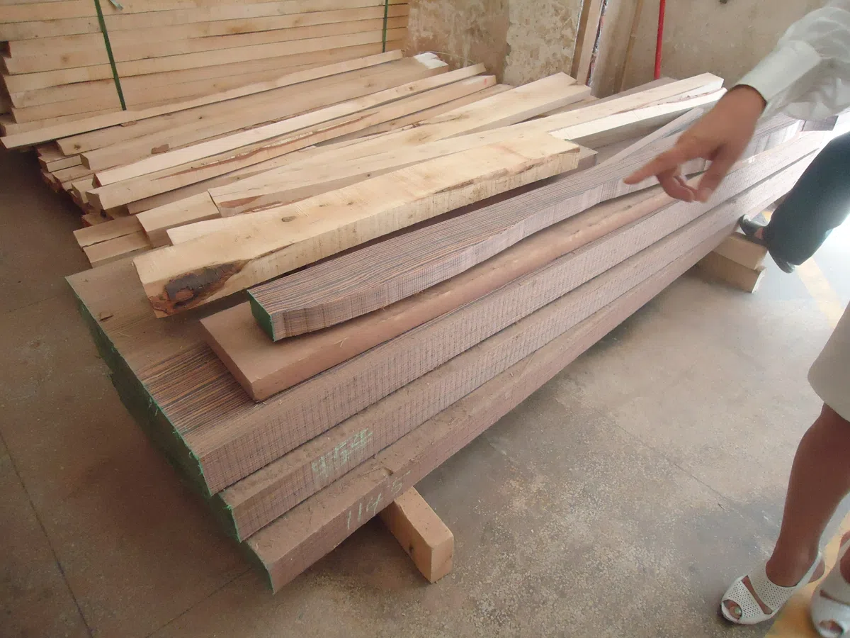 Flooring, wood and stone DSC07728