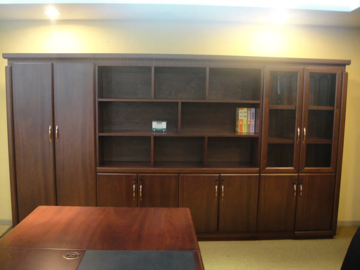 Cabinets, dressers and shelves P08