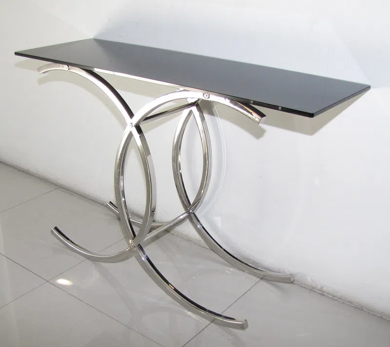 Tables, consoles and tabletops GG-1013