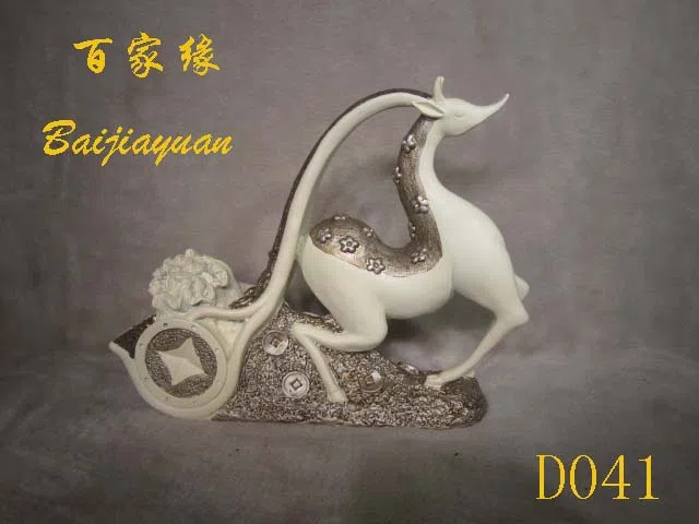 Статуэтки и скульптурный декор D041