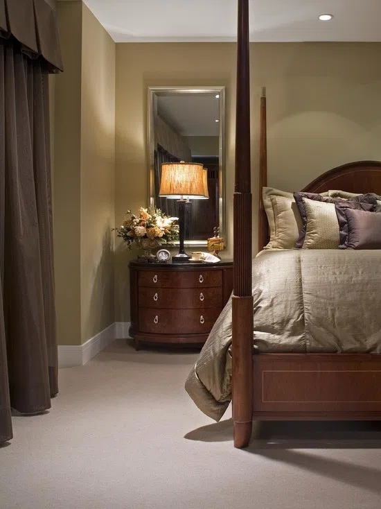 Beds and bedrooms 113