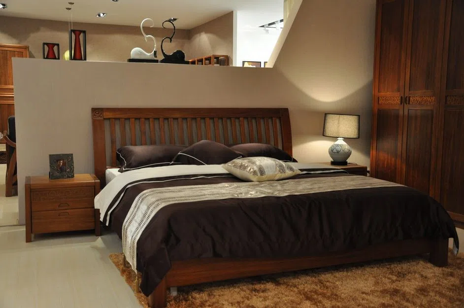 Beds and bedrooms A008