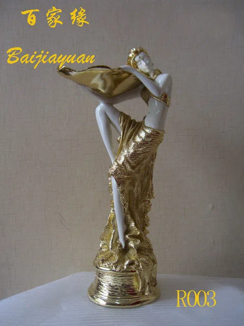 Статуэтки и скульптурный декор R003