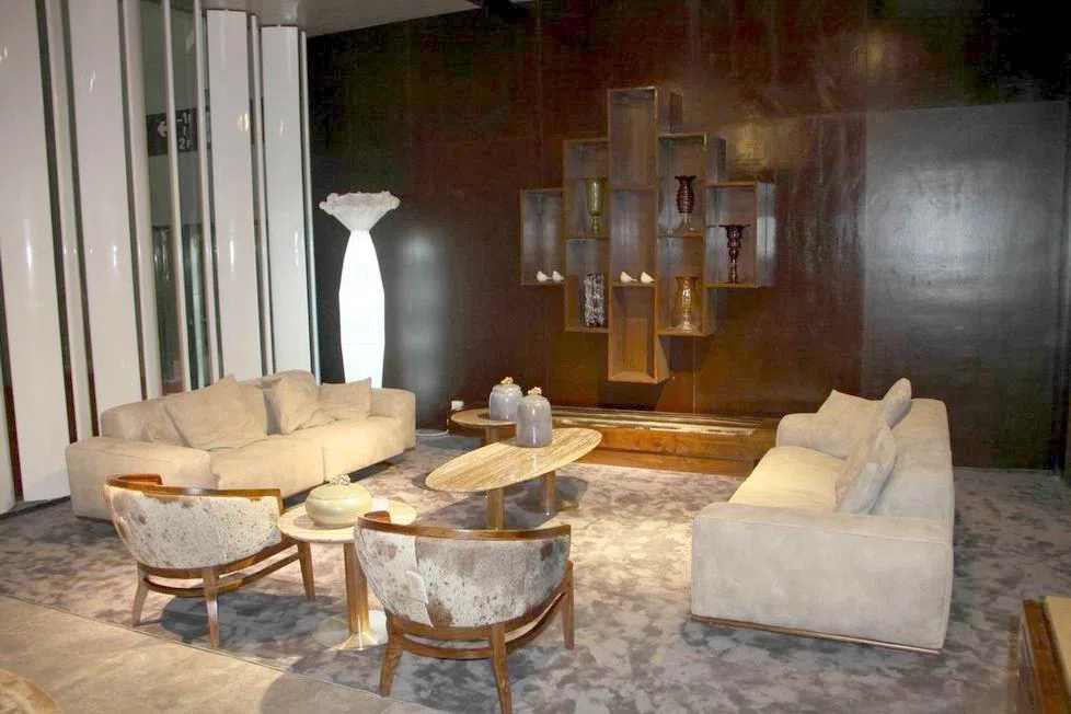 Furniture sets and selections F4CC697EEA35