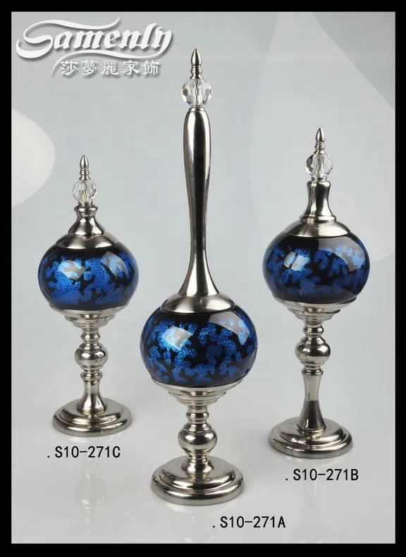 Candle holders and candelabras S10-271A