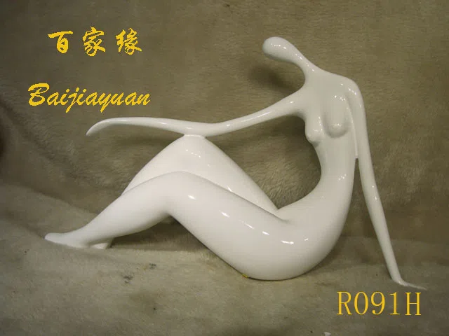 Статуэтки и скульптурный декор R091
