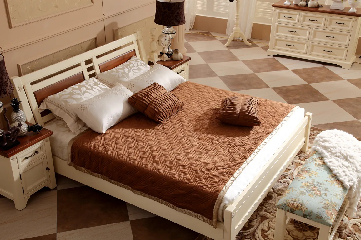 Beds and bedrooms F925E8371F46