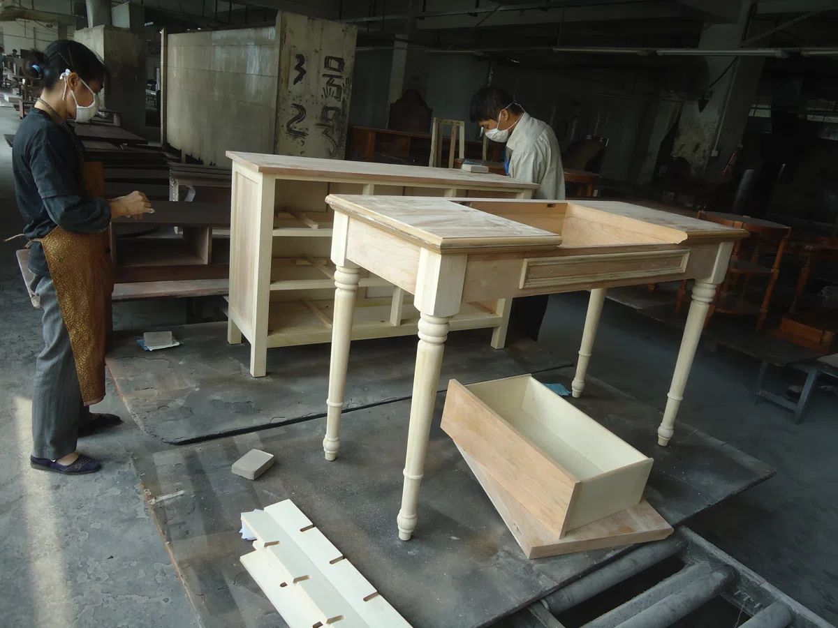 Tables, consoles and tabletops DSC08145