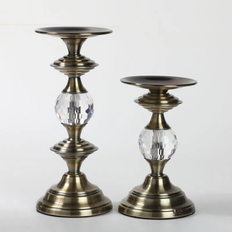 Candle holders and candelabras 100