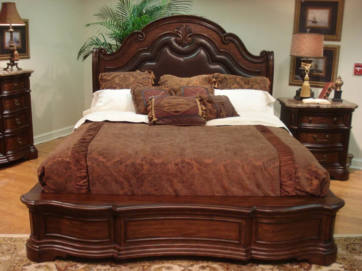 Beds and bedrooms DSC07204