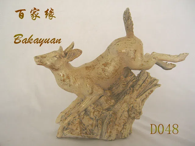 Статуэтки и скульптурный декор D048