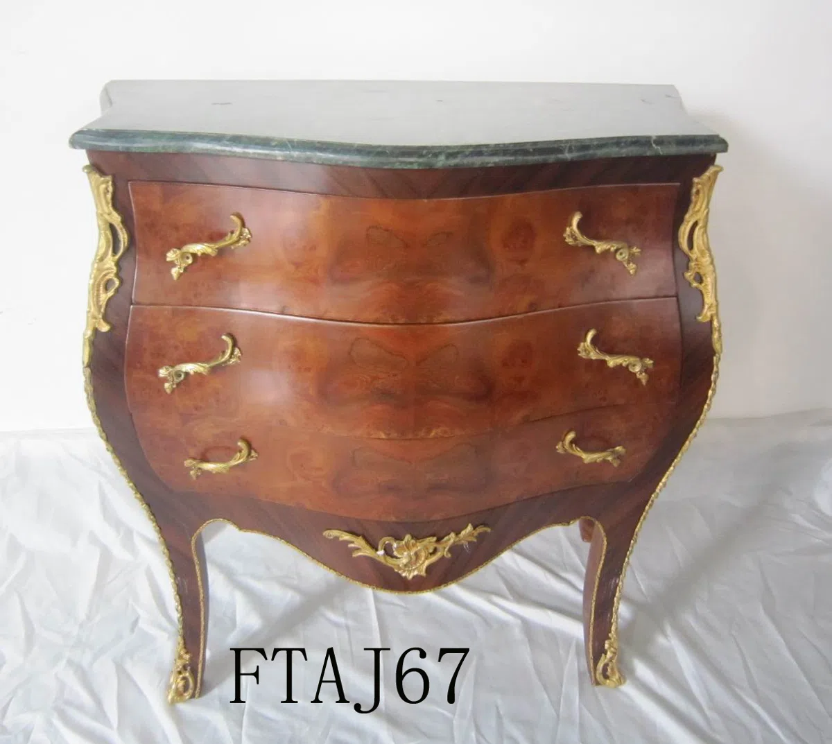 Mixed catalogues and selections FTAJ67