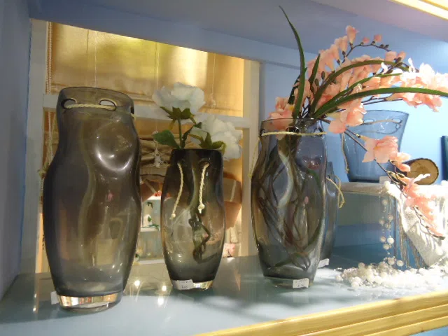 Decor and interior accessory selections DSC03816