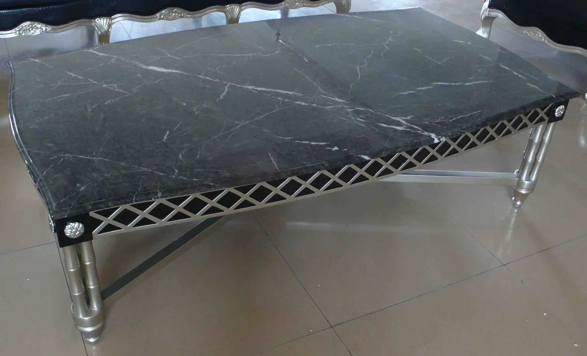 Tables, consoles and tabletops R238