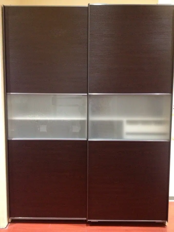 Wardrobe with dark fronts and a light horizontal inset · REF-0155
