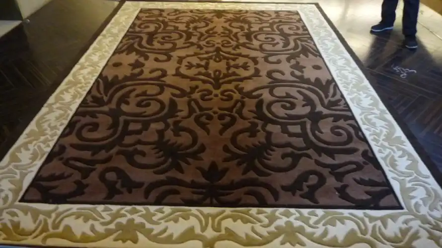 Ковёр: рисунок и цветовая композиция · RUG-0147